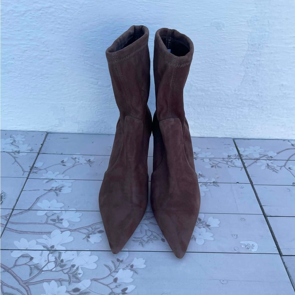 Stuart Weitzman Brown Suede Pointed Toe Heeled Boots